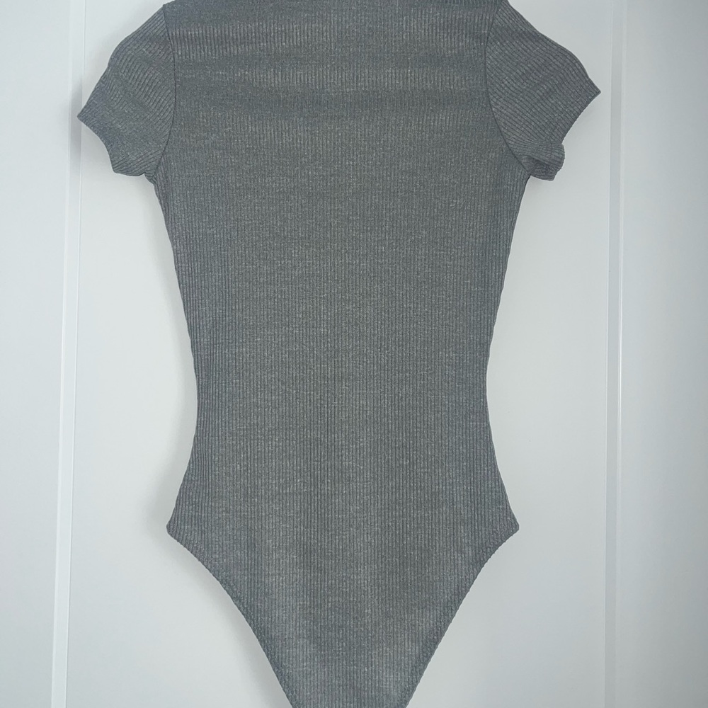 Pink Lily Heather Gray Ribbed Top